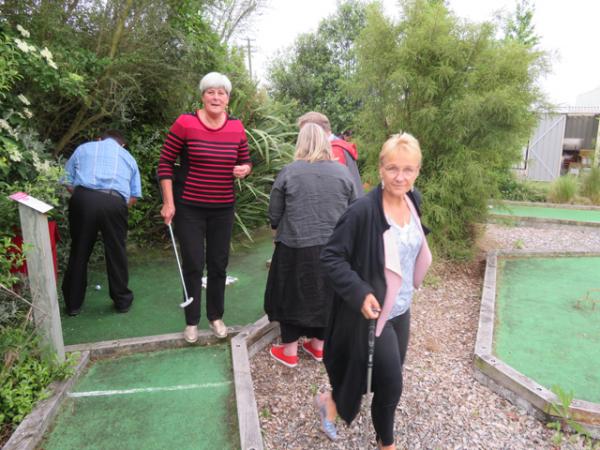 Leo (playing a shot), Bev, Chantelle, Ian and Angela